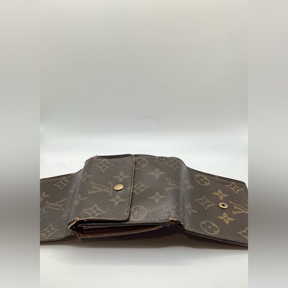 Authentic - Louis Vuitton Brown Leather Monogram Wallet - Picture 12 of 13
